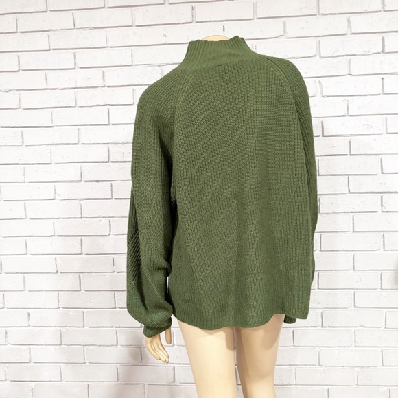 M Lounge stitch rib high neck sweater in forest green - Picture 7 of 12